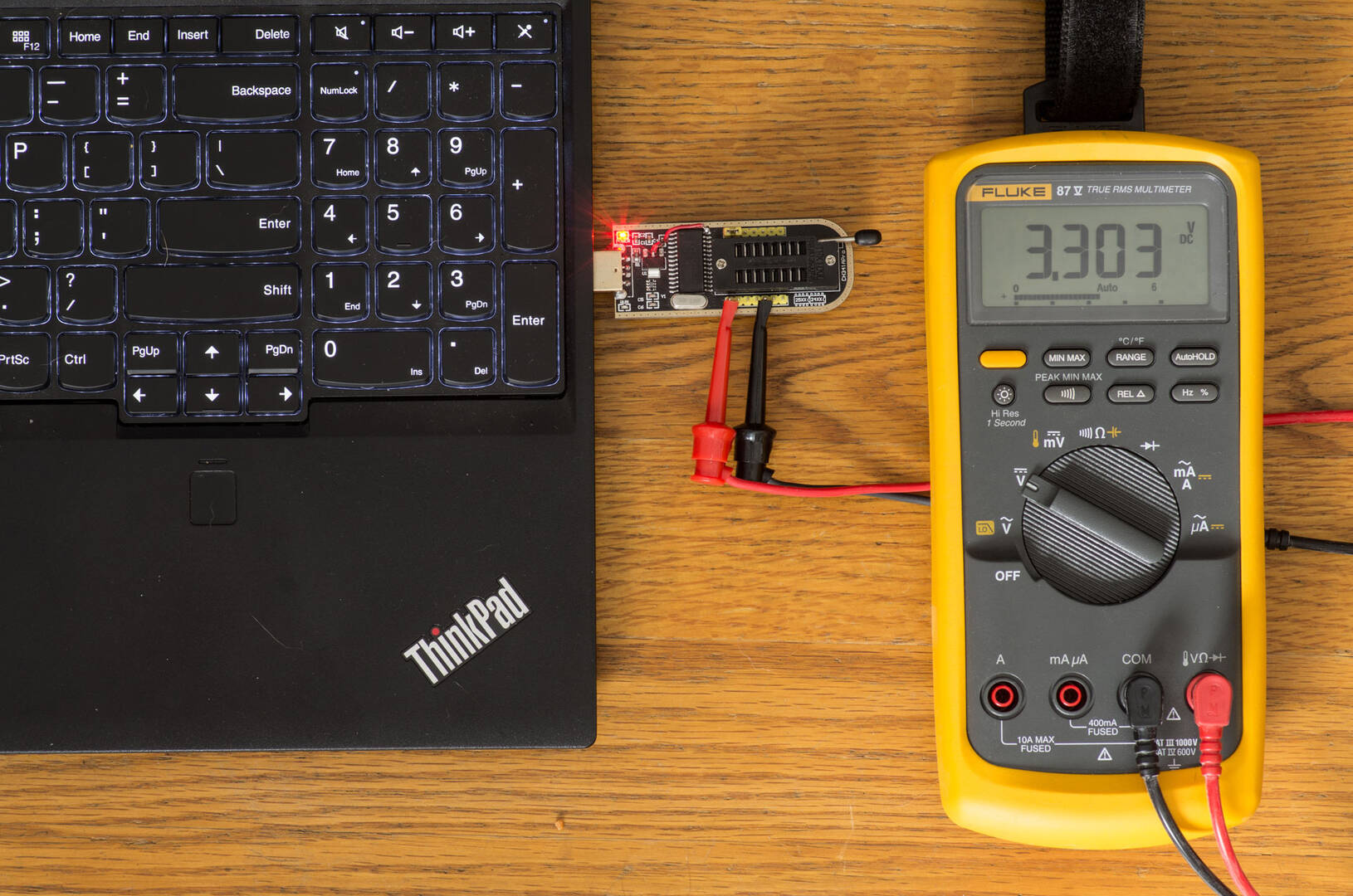 3.3V CH341a Signal Output Modification [Chuck Nemeth]